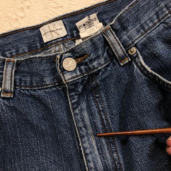 VTG Calvin Klein Jeans 12 Easy Fit Tapered Denim 100% Cotton Y2K 90s Minimalist - Picture 10 of 10